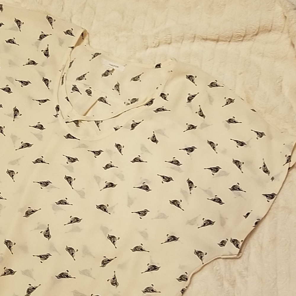 Cream W/ Black Birds Flowy Shirt